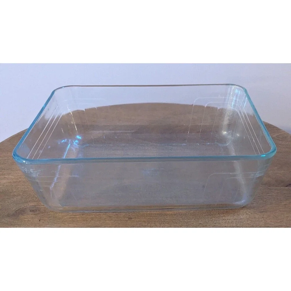 PYREX de Corning France Casserole Dish 7211 Model 242 & 7212 Model 243 Set of 2